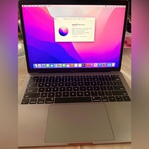 Apple MacBook Pro - Sleek Gray, 2017